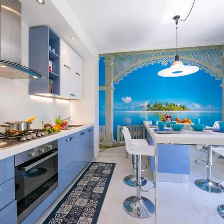 Villa Victor 100m From Sea - Happy Marina di Massa